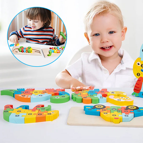 enfant-sourit-en-jouant-au-puzzle-3D-en-bois